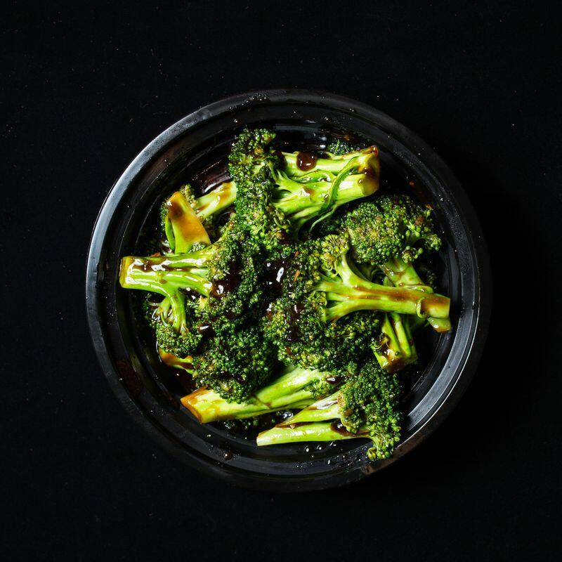 Broccoli w. Fresh Garlic Sauce (a)
